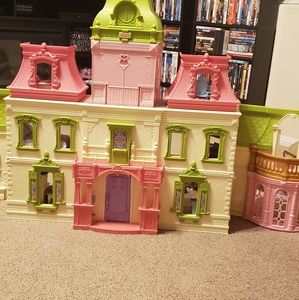 Fisher Price Dollhouse